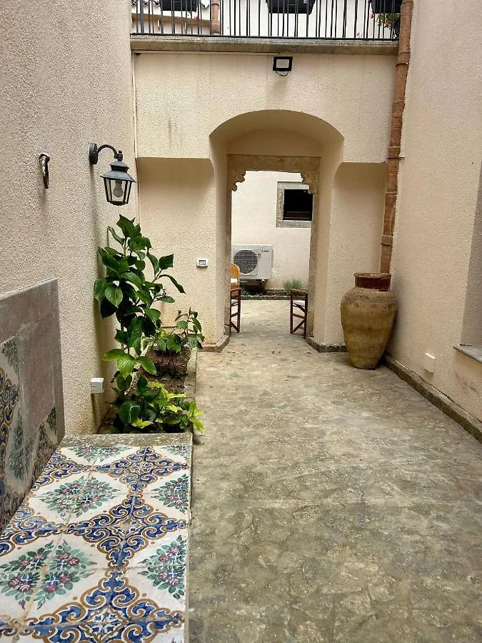 Apartment Tresessanta Appartamenti Erice Italy